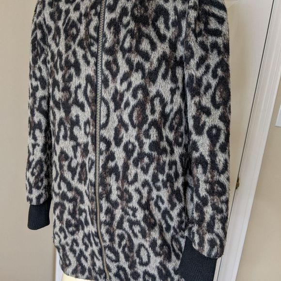 Aritzia Wilfred free leopard wool blend jacket - Picture 7 of 12